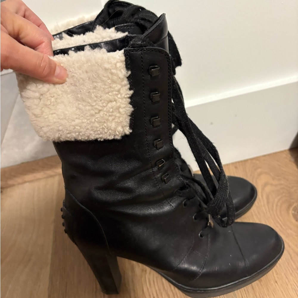 Tod's Black Leather Heeled Boots with Cream Lining